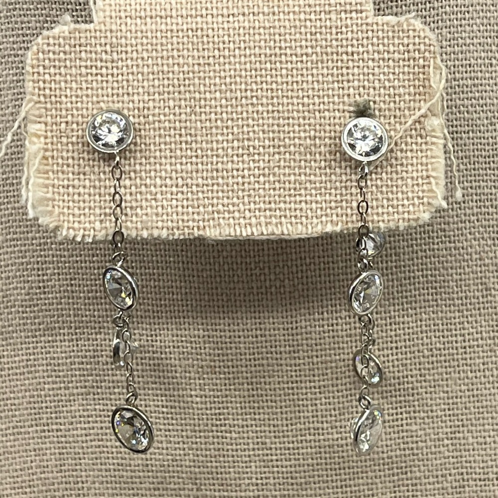 Vintage 14k White Gold Diamonique Dangle Earrings - 2.9g, 1.75” - Picture 7 of 17